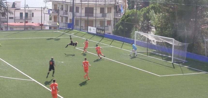 [Video] Rivasamba, l’incredibile gol di rovesciata di Davide Paterno contro l’Ospedaletti